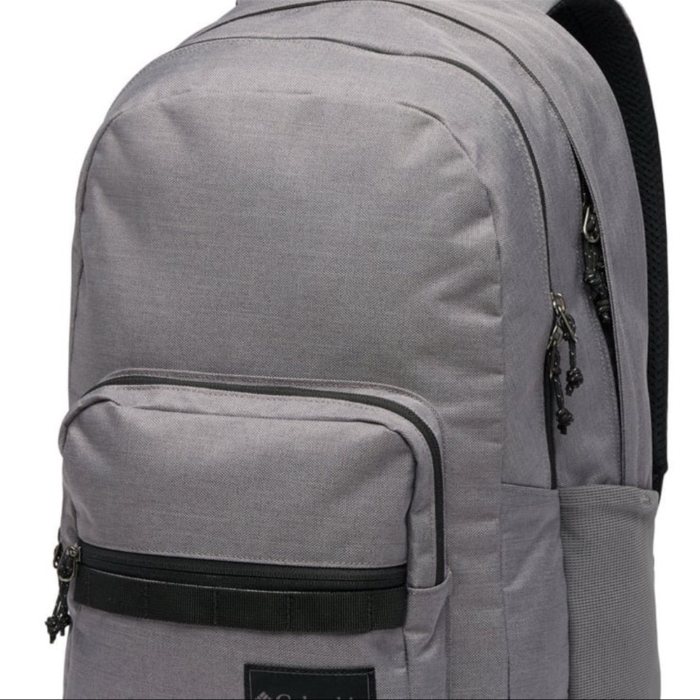 NWT Columbia men’s zigzag II 30 L backpack large size